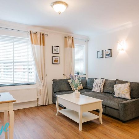 The Flat 2 By Sheryl - Stone Throw To Northampton Gen Hosp & Town Centre Apartment Екстериор снимка